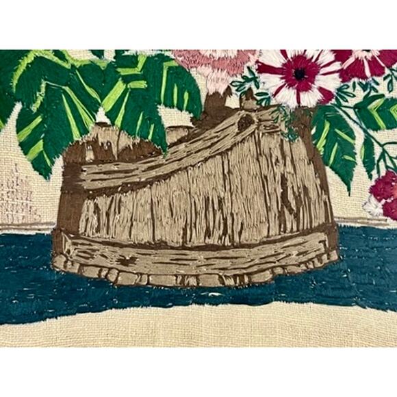 Vintage Floral Crewel Embroidery Wall Art Framed Needlework-Midcentury-Handmade - Picture 4 of 8